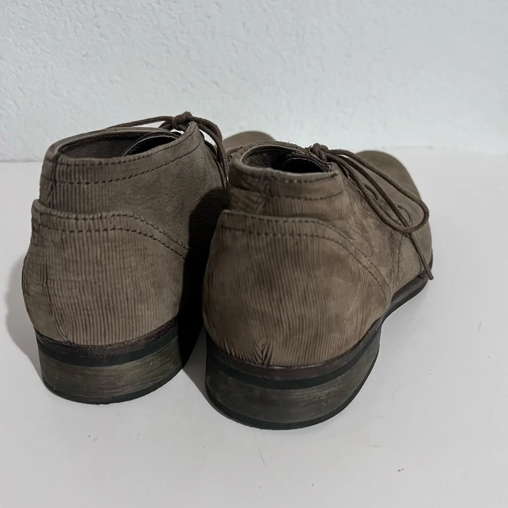 Mark Nason Taupe Leather Lace Up Chukka Boots Men's 7